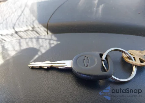 2001 Chevrolet S-10 Ls z USA, uszkodzony, nr VIN 1GCCS19W318128109